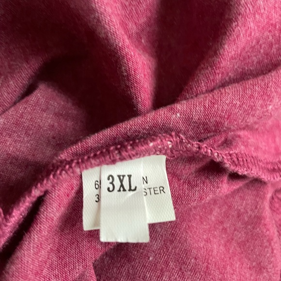 Womens 3xl maroon top. - Picture 3 of 3